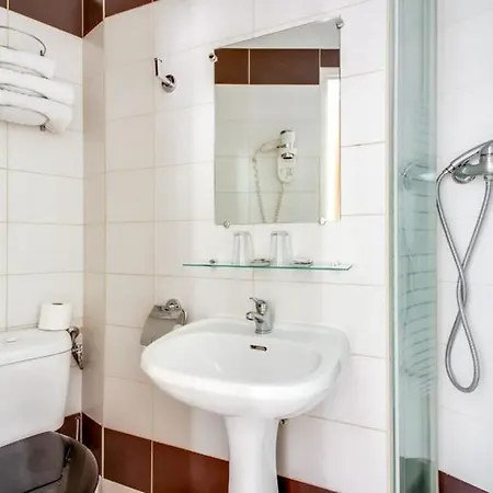 Otel De Cabourg Paris