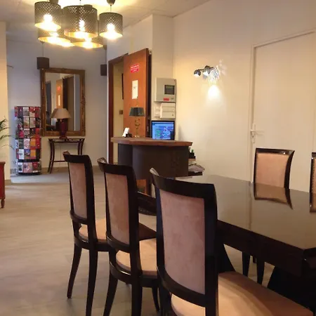 Otel De Cabourg Paris